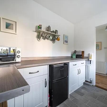 Spacious One Bed Apartment In A Quiet Leafy Close. Barnstaple Exterior photo